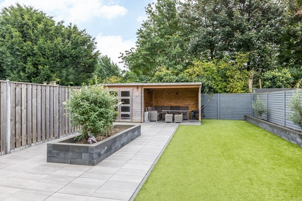 Foto - Te koop: Instapklaar gemoderniseerde geschakelde 2 onder 1 kap woning met voldoende woonoppervlakte, garage, berging en tuin in Simpelveld (Huls)